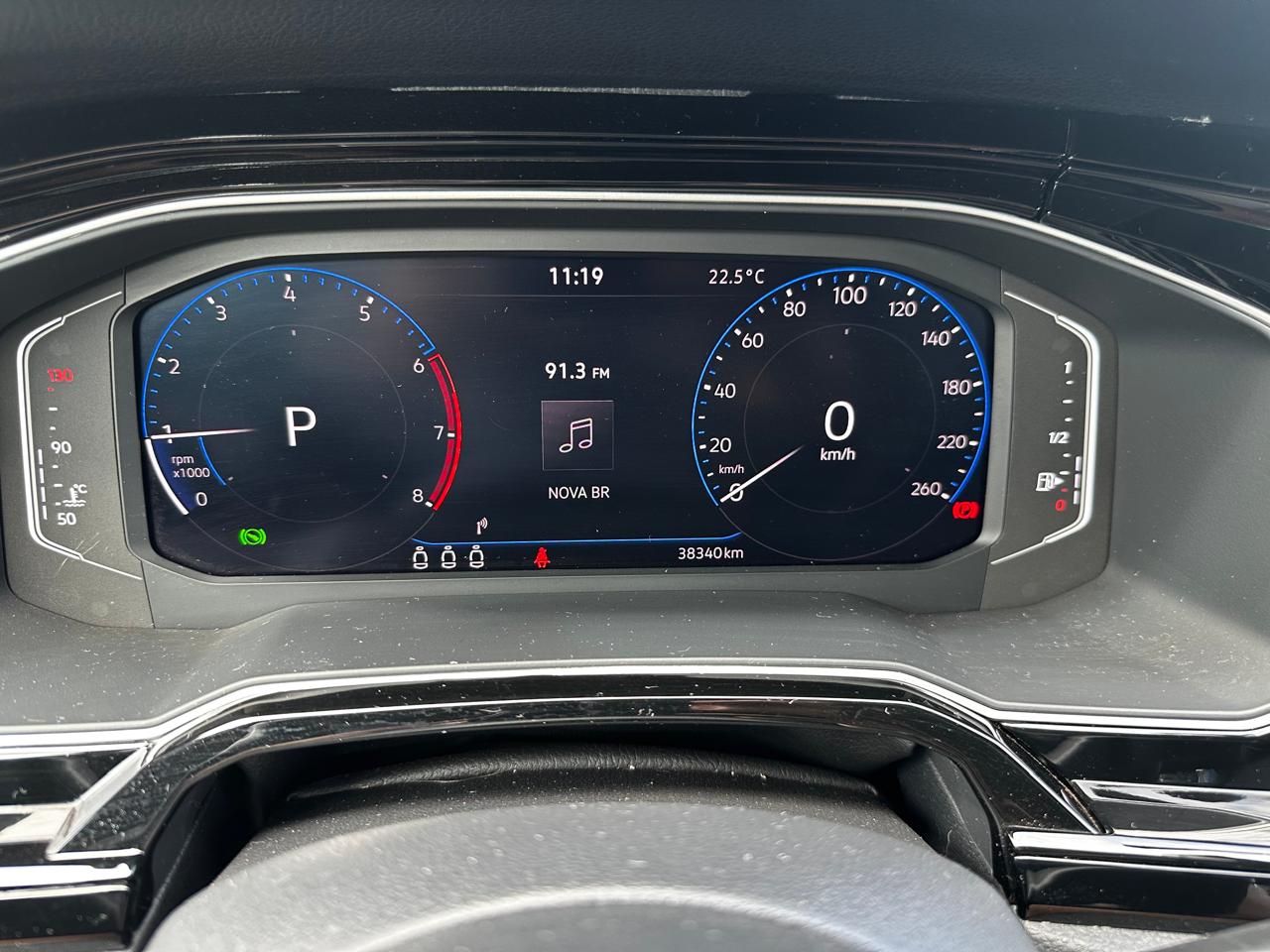 VW - VolksWagen Nivis 1,0 Tsi Highline / Confortline